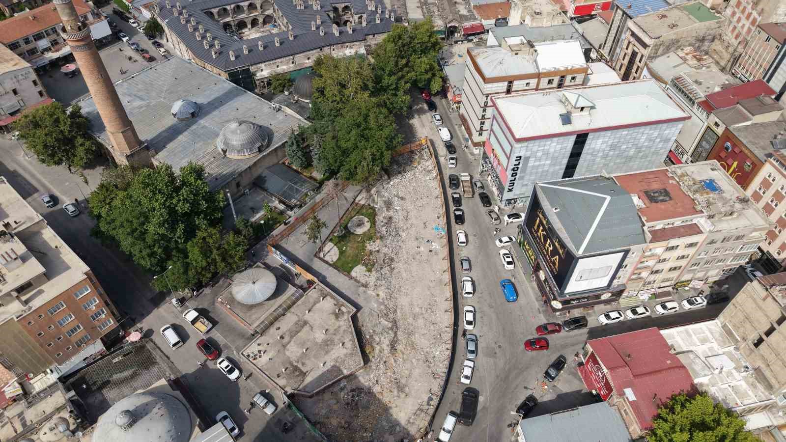 Başkan Büyükkılıç’ın vizyonuyla Camikebir’de arkeolojik araştırma kazıları başlıyor